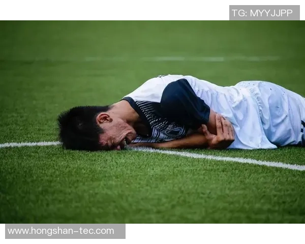 足球明星假摔精彩瞬间集锦图片盘点揭示绿茵场上的戏剧性表演 足球明星假摔精彩瞬间集锦图片盘点揭示绿茵场上的戏剧性表演