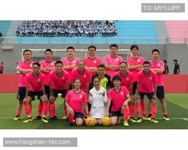 从绿茵场到银幕前足球明星们的华丽转身与演艺之路 从绿茵场到银幕前足球明星们的华丽转身与演艺之路